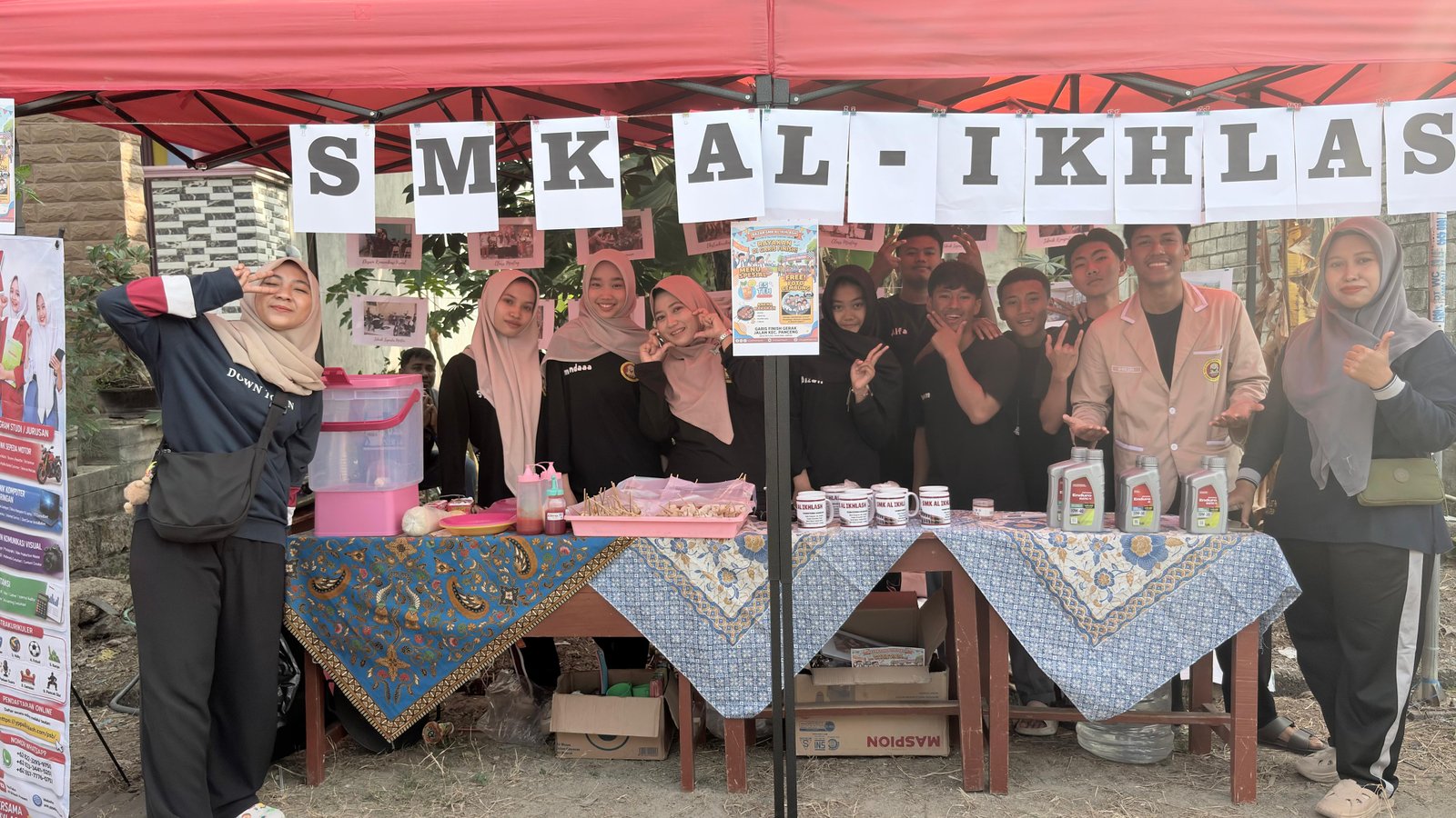 SMK Al Ikhlash Gelar Pameran dan Bazar di Finish Gerak Jalan Kecamatan Panceng 2026