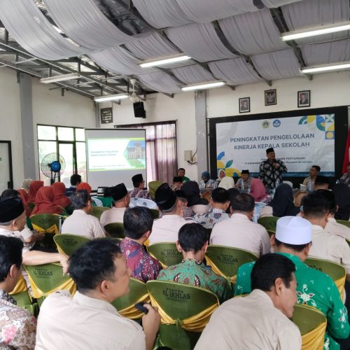 Refleksi Akhir Tahun: Saat Kepala Sekolah Menata Ulang Langkah untuk Pendidikan yang Lebih Baik